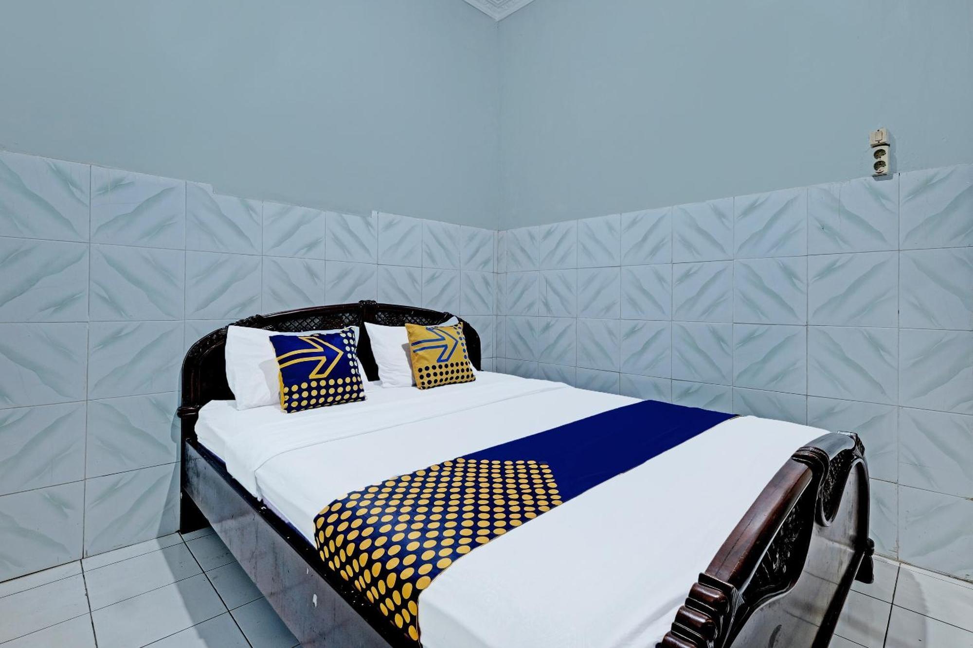 Spot On 91915 Homestay Superman Yogyakarta Ngoại thất bức ảnh
